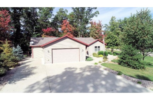 244 Wildwood Ln, Wisconsin Dells, WI 53965