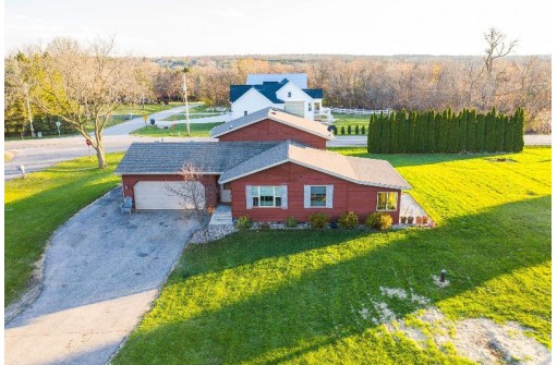 3720 Millstone Ln, DeForest, WI 53532