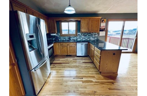 W4791 Pembridge Tr, Monroe, WI 53566