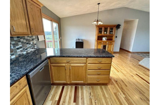 W4791 Pembridge Tr, Monroe, WI 53566