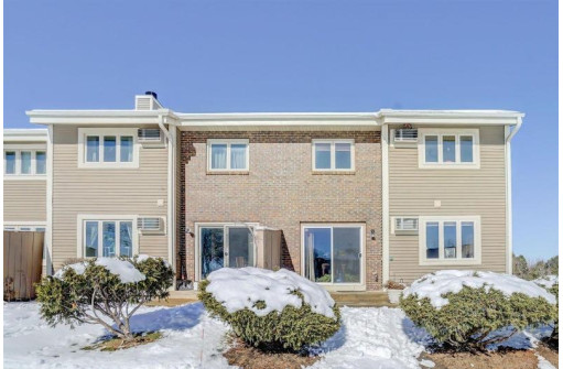 1623 Mckenna Blvd, Madison, WI 53711