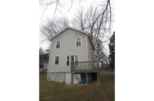 W6001 Lake St, Montello, WI 53949