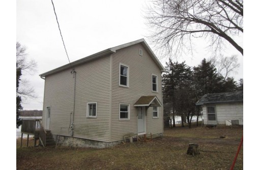 W6001 Lake St, Montello, WI 53949