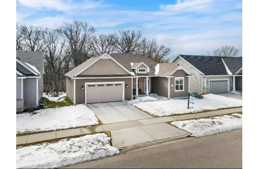 1162 Twisted Branch Way, Sun Prairie, WI 53590