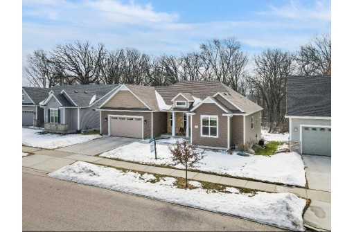 1162 Twisted Branch Way, Sun Prairie, WI 53590