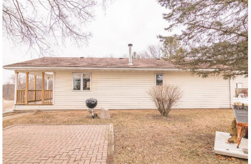 W394 Riverview Dr, Montello, WI 53949