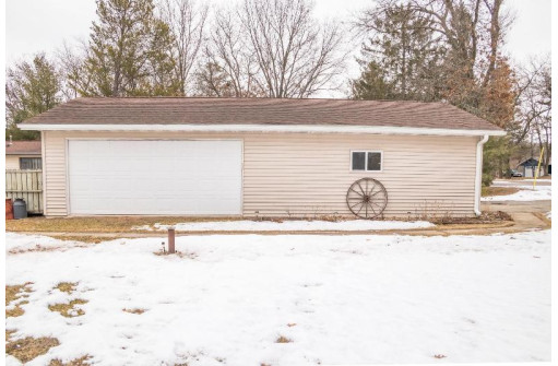 W394 Riverview Dr, Montello, WI 53949