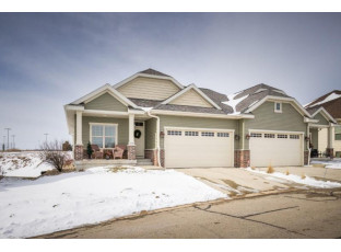 6781 Village Walk Ln DeForest, WI 53532