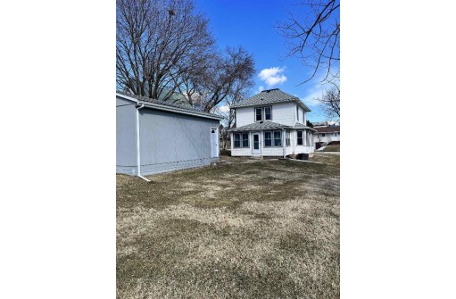 459 S Jefferson St, Lancaster, WI 53813