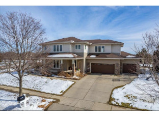 807 Sunrise Bay Waunakee, WI 53597