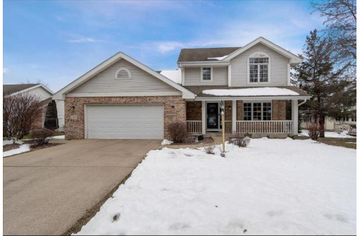 17 Holt Pl, Madison, WI 53719