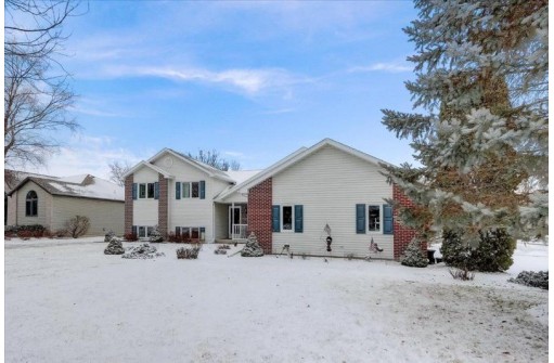 2414 Monaghan Way, Sun Prairie, WI 53590