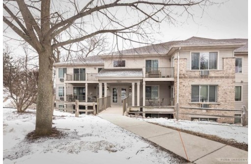 7201 Mid Town Rd 307, Madison, WI 53719