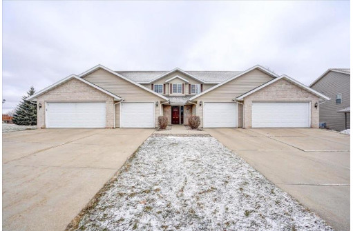 567 Kelvington Dr 4, Sun Prairie, WI 53590