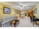 2 Maple Wood Ln 23, Madison, WI 53704