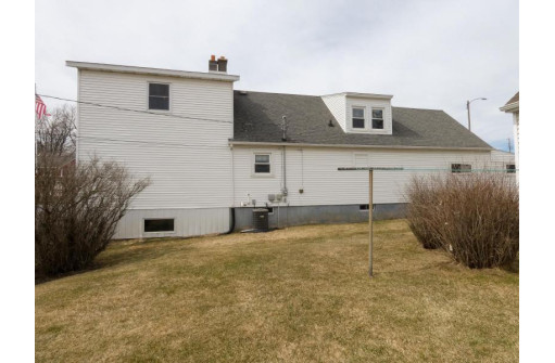 113 N Johnson St, Dodgeville, WI 53533