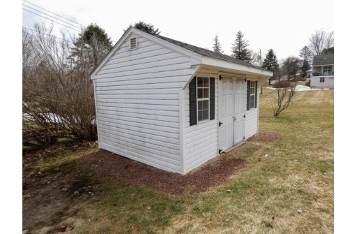 113 N Johnson St, Dodgeville, WI 53533