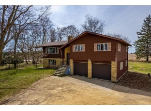 7423 Wilburn Rd Sun Prairie, WI 53590