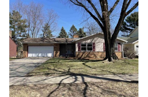 613 Chatham Terr, Madison, WI 53711