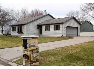 1711 Bow St Tomah, WI 54660