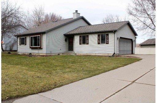 1711 Bow St, Tomah, WI 54660