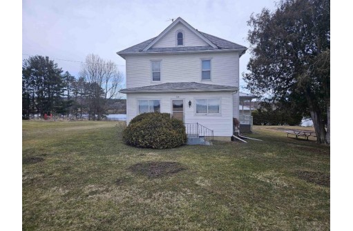 121 County Road V, Cazenovia, WI 53924