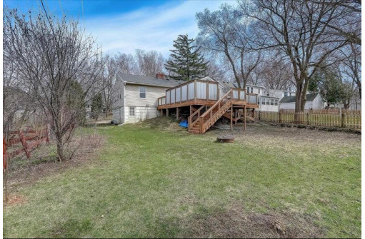 206 Karen Ct, Madison, WI 53705