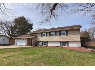 3511 Greendale Ct Janesville, WI 53546