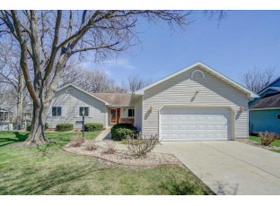 374 Ash St Oregon, WI 53575