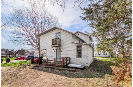 203 N Washington Street, Janesville, WI 53545