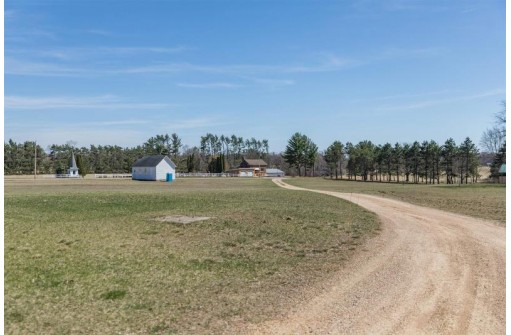 N8489 5th Road, Westfield, WI 53964