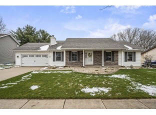 1014 Monteray Ln Waunakee, WI 53597