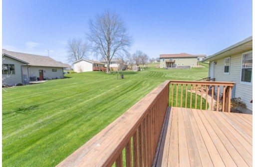 631 Terrace Ct, Monticello, WI 53570