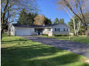 N1520 Schneider Ln, Fort Atkinson, WI 53538