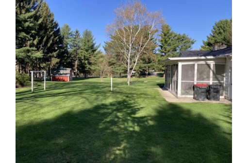 N1520 Schneider Ln, Fort Atkinson, WI 53538