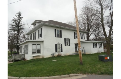 944 S Broadway St, New Lisbon, WI 53950