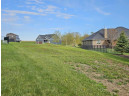 647 Greenway Point Dr, Janesville, WI 53548