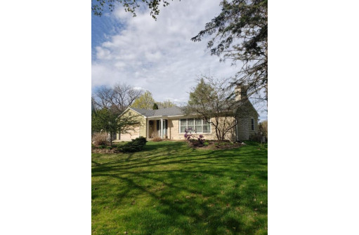 1125 Waban Hill, Madison, WI 53711