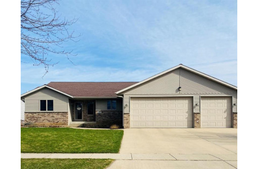 505 Bergum Road, Mount Horeb, WI 53572