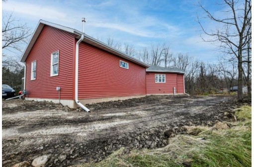 1944 County Road Mm, Fitchburg, WI 53575