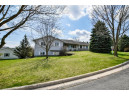 1205 Green Valley Rd, Mount Horeb, WI 53572