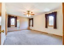 1205 Green Valley Rd, Mount Horeb, WI 53572