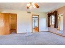 1205 Green Valley Rd, Mount Horeb, WI 53572