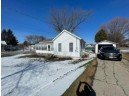 307 E State St, Fox Lake, WI 53933