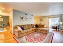 326 Harbour Town Dr, Madison, WI 53717