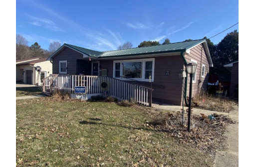 5461 E Oak St, Boscobel, WI 53805