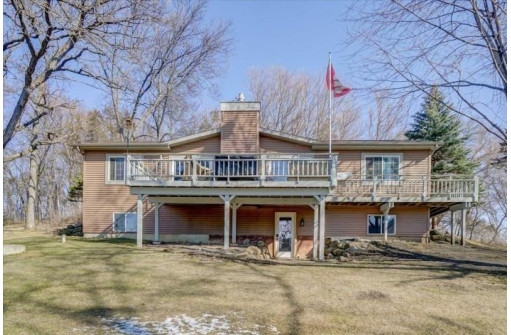 W12817 Pleasant View Park Rd, Lodi, WI 53555