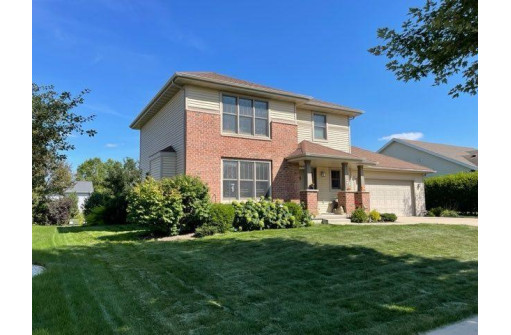 2868 Crinkle Root Dr, Fitchburg, WI 53711