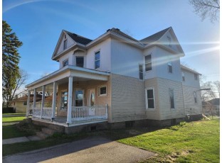 121 N Cleveland St Poynette, WI 53955