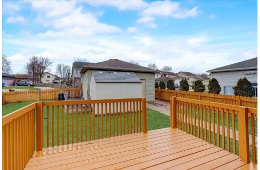3709 Frosted Leaf Dr, Madison, WI 53719